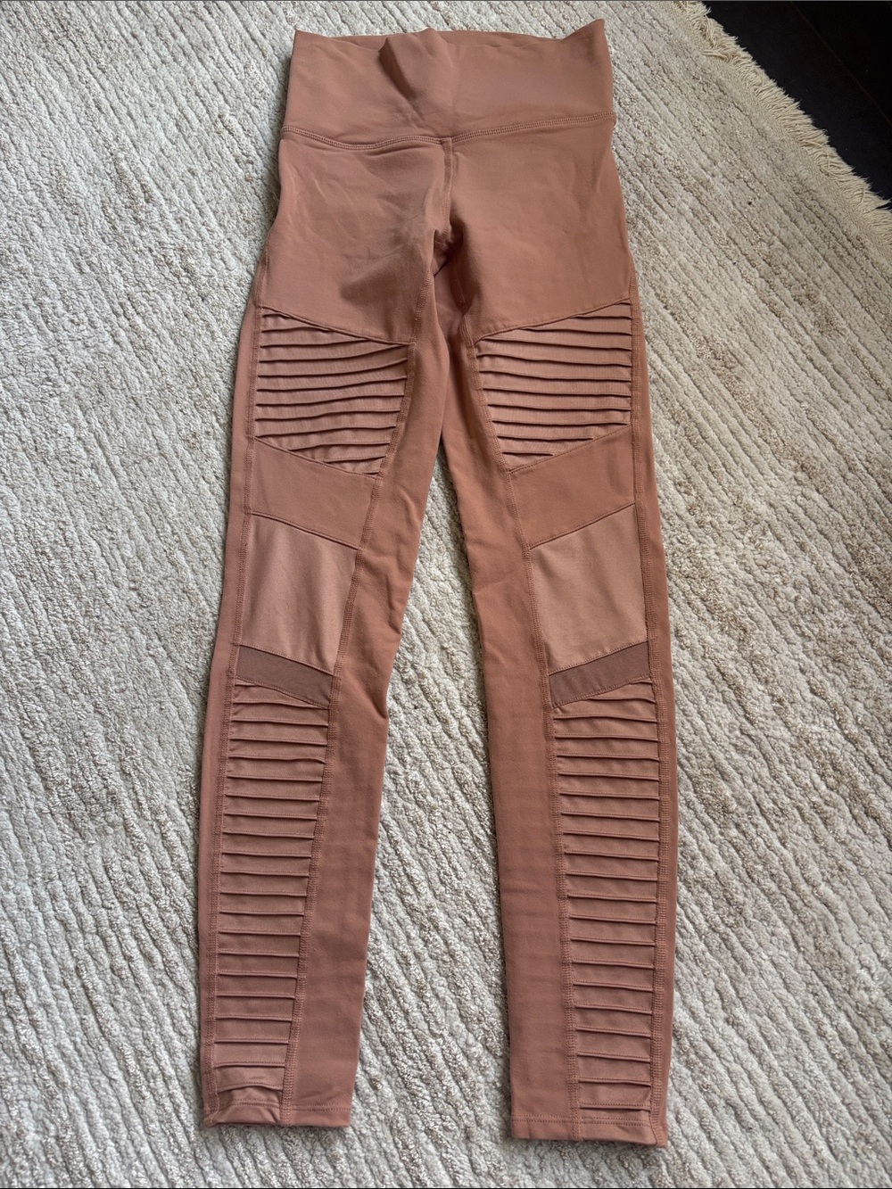 ALO Yoga Ribbed Moto Jeggings - Rustic Clay